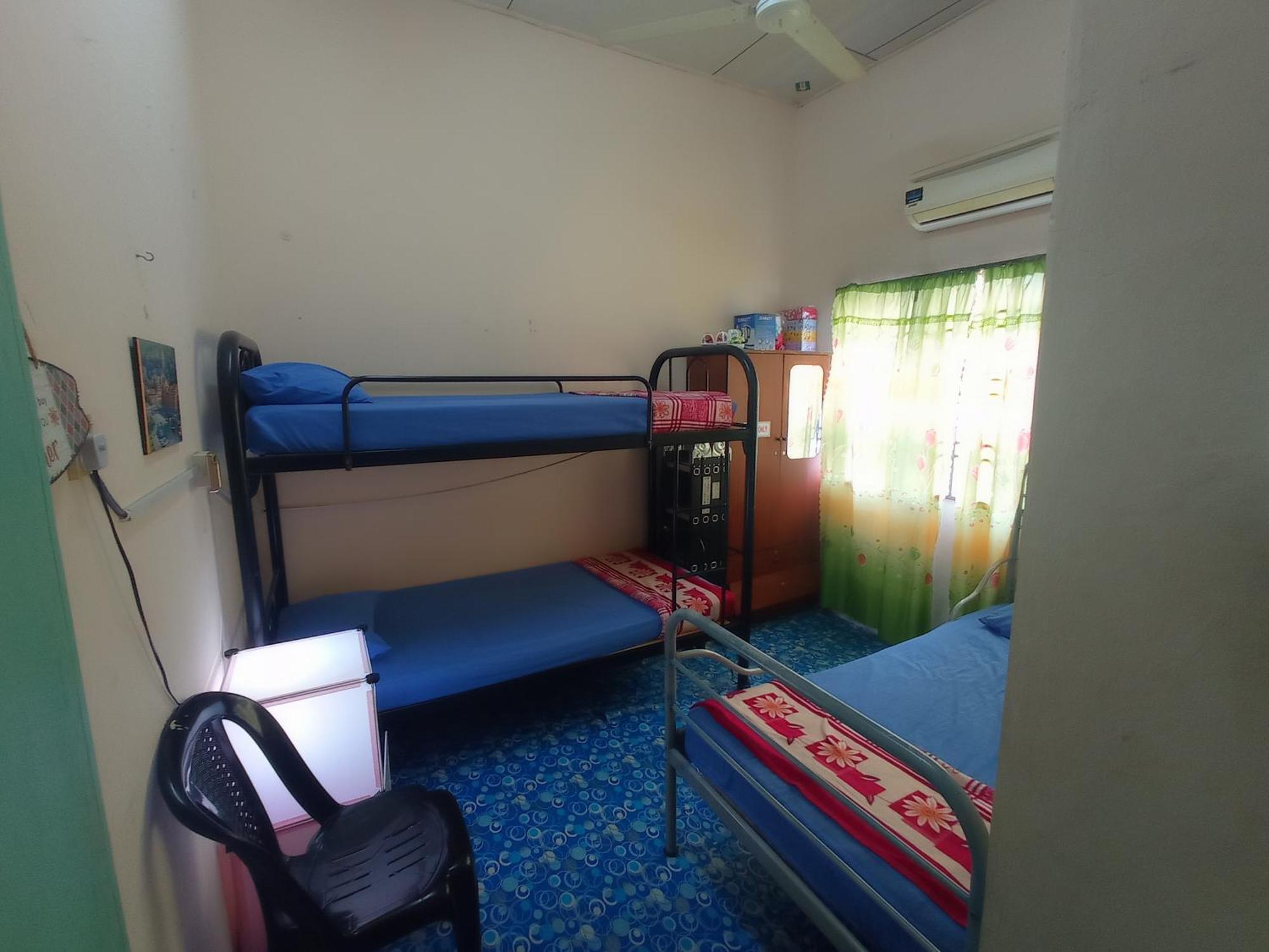Homestay Melewar Parit Raja Ngoại thất bức ảnh