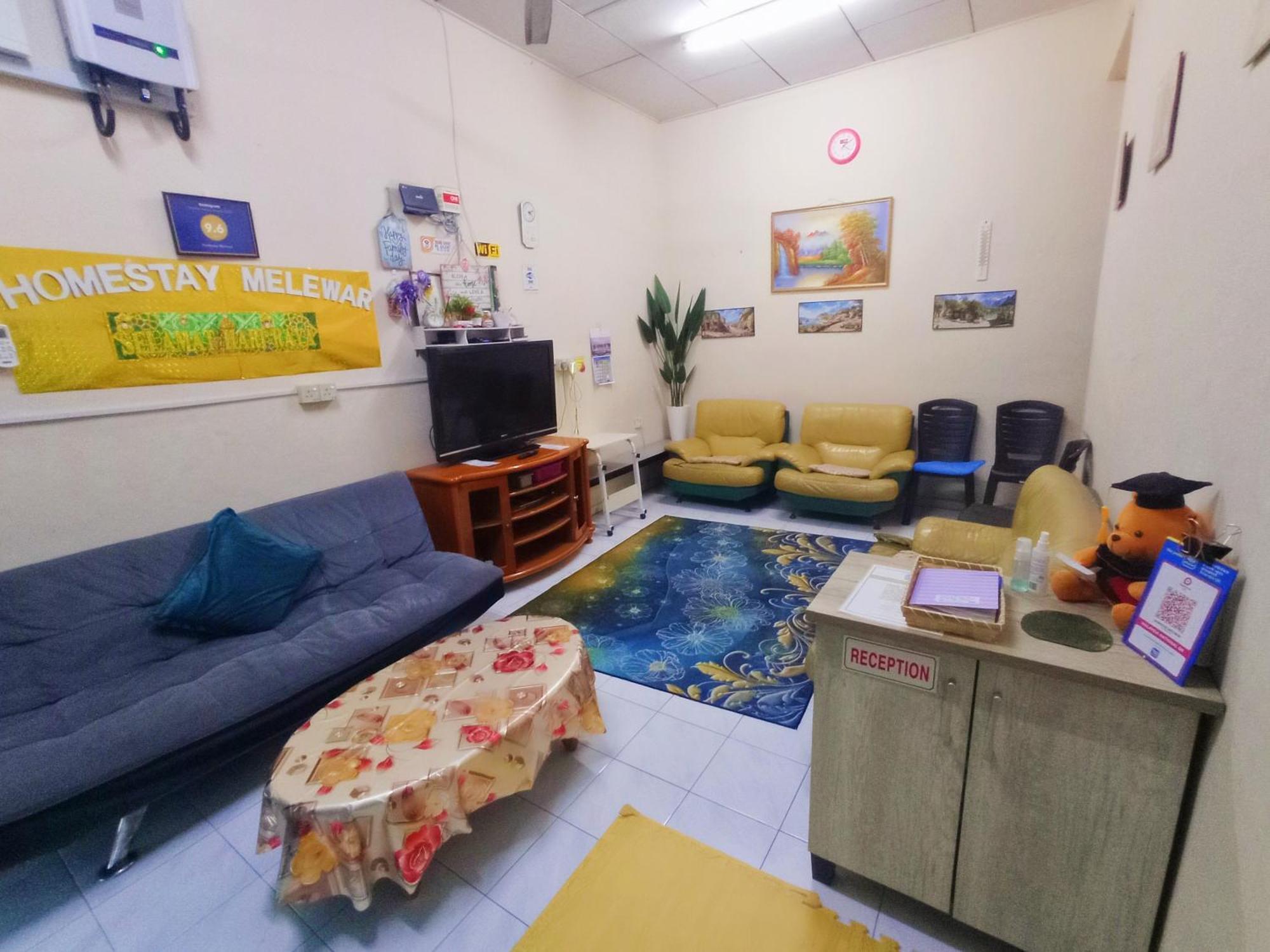 Homestay Melewar Parit Raja Ngoại thất bức ảnh